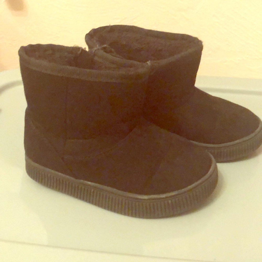 Cat & Jack size 7 boots